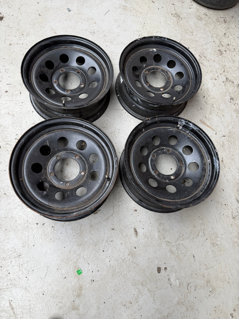 16 Inch black UAZ rimms (set of 4) - 316220-3101015 USED - - UAZ spare parts