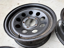 Įkelti paveikslėlį į galerijos peržiūrą, 16 Inch black UAZ rimms (set of 4) - 316220-3101015 USED - - UAZ spare parts