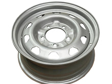 Laden Sie das Bild in den Galerie-Viewer, 16" Steel Rim Silver - Bukhanka (Classic &amp; Modern), Hunter &amp; 469 – OEM 316220 - 3101015 - 07 - silver – UAZPARTS.COM UAZ PART – OEM 316220-3101015-07-silver