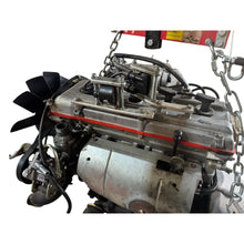Laden Sie das Bild in den Galerie-Viewer, 2.7L Injection Engine with ECU &amp; Wiring – Bukhanka Modern – OEM 405-1002015