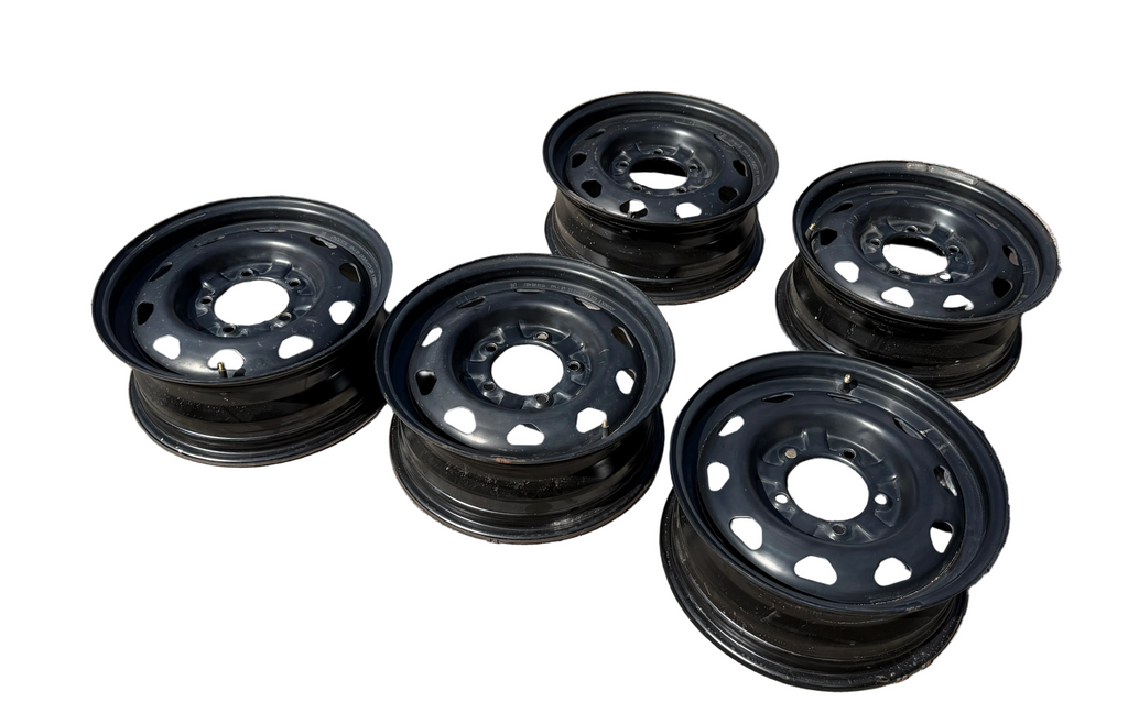 16 Inch zwarte velg – Bukhanka (Klassieke 2.4L & 2.9L, Moderne 2.7L), Hunter & 469 – OEM 3160-3101015