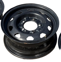 Afbeelding in Gallery-weergave laden, 16 Inch zwarte velg – Bukhanka (Klassieke 2.4L &amp; 2.9L, Moderne 2.7L), Hunter &amp; 469 – OEM 3160-3101015