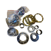 Laden Sie das Bild in den Galerie-Viewer, 5 - Speed Gearbox Overhaul Kit – Bukhanka Modern (2.7L), Hunter &amp; 469 (2.7L) – OEM 420 - 3181 - 1700010 – UAZPARTS.COM UAZ onderdeel – OEM 420 - 3181 - 1700010