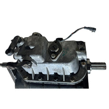 Laden Sie das Bild in den Galerie-Viewer, 5 - Speed Gearbox (Revised) – Bukhanka Modern (2.7L Injection) – OEM 2206 - 1700010 - 01 – UAZPARTS.COM UAZ onderdeel – OEM 2206 - 1700010 - 01