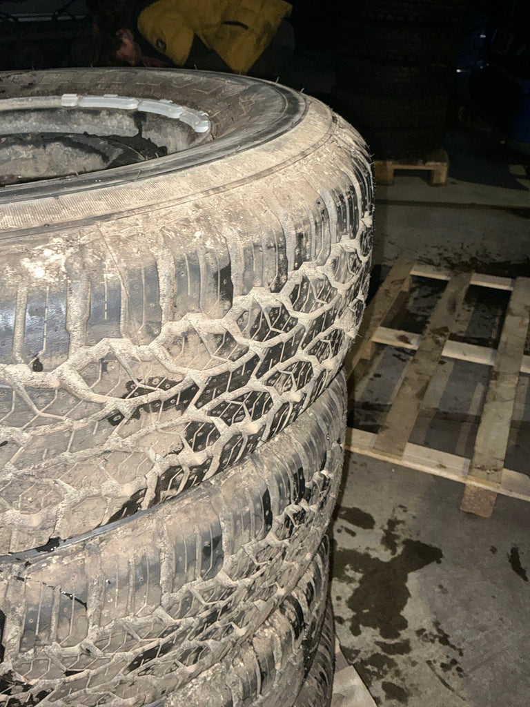 Классический 15-дюймовый диск, штука, б/у, в комплекте с вседорожной шиной