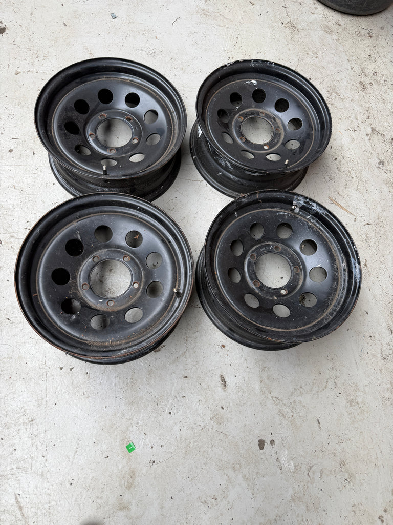 16 Inch black UAZ rimms (set of 4) - 316220-3101015 USED - - UAZ spare parts