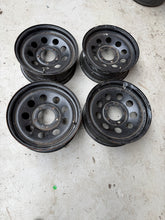Заредете изображението в галерията, 16 Inch black UAZ rimms (set of 4) - 316220-3101015 USED - - UAZ spare parts
