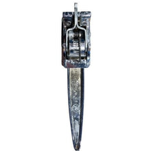 Laden Sie das Bild in den Galerie-Viewer, Chrome Door Handle – Bukhanka (Classic &amp; Modern) – OEM 3741-6105148-101 - Body and exterior - UAZ spare parts