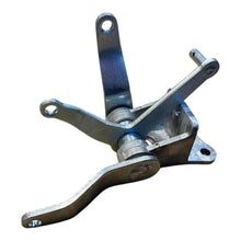 Загрузить изображение в просмотрщик галереи, Gearshift Intermediate Arms Bracket - Bukhanka Classic (2.4L) - OEM 451-1703103 - - UAZ spare parts