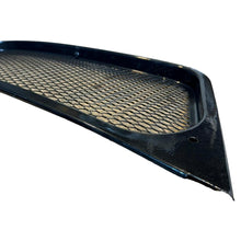 Načíst obrázek do prohlížeče Galerie, Grill – Bukhanka (Classic &amp; Modern) – OEM 0451-50-8401110-95 - Body and exterior - UAZ spare parts