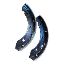 Načíst obrázek do prohlížeče Galerie, Handbrake Shoe (set of 2) – Bukhanka (Classic &amp; Modern) – OEM 69-3507014 - Brake system - UAZ spare parts