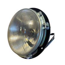 Načíst obrázek do prohlížeče Galerie, Headlight Bottom Mounting Clip – Bukhanka (Classic &amp; Modern), Hunter &amp; 469 – OEM 5430-x-646-OK