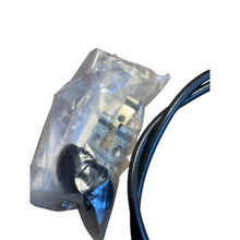 Заредете изображението в галерията, Hood Latch Mechanism – Hunter &amp; 469 (2.4, 2.7, 2.9) – OEM 32910-5943
