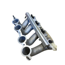 Charger l'image dans la galerie, Intake Manifold with Fuel Rail – Bukhanka Modern (2.7L Injection) – OEM 40904 1008015 - Engine - UAZ spare parts