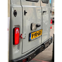 Kép betöltése a Galéria nézegetőbe, LED Tail light Universal – Hunter &amp; 469, Bukhanka – OEM 4573-001-87018980-2014 - - UAZ spare parts