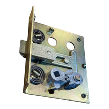 Lataa kuva Galleria-katseluun, Left Door Lock – Hunter &amp; 469 (2.4L &amp; 2.9L) – OEM 469-6105013 - Body and exterior - UAZ spare parts