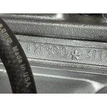 Laden Sie das Bild in den Galerie-Viewer, Revised 2.9L Carburetor Engine – Bukhanka Classic, Hunter &amp; 469 (2.9L) – OEM 421800