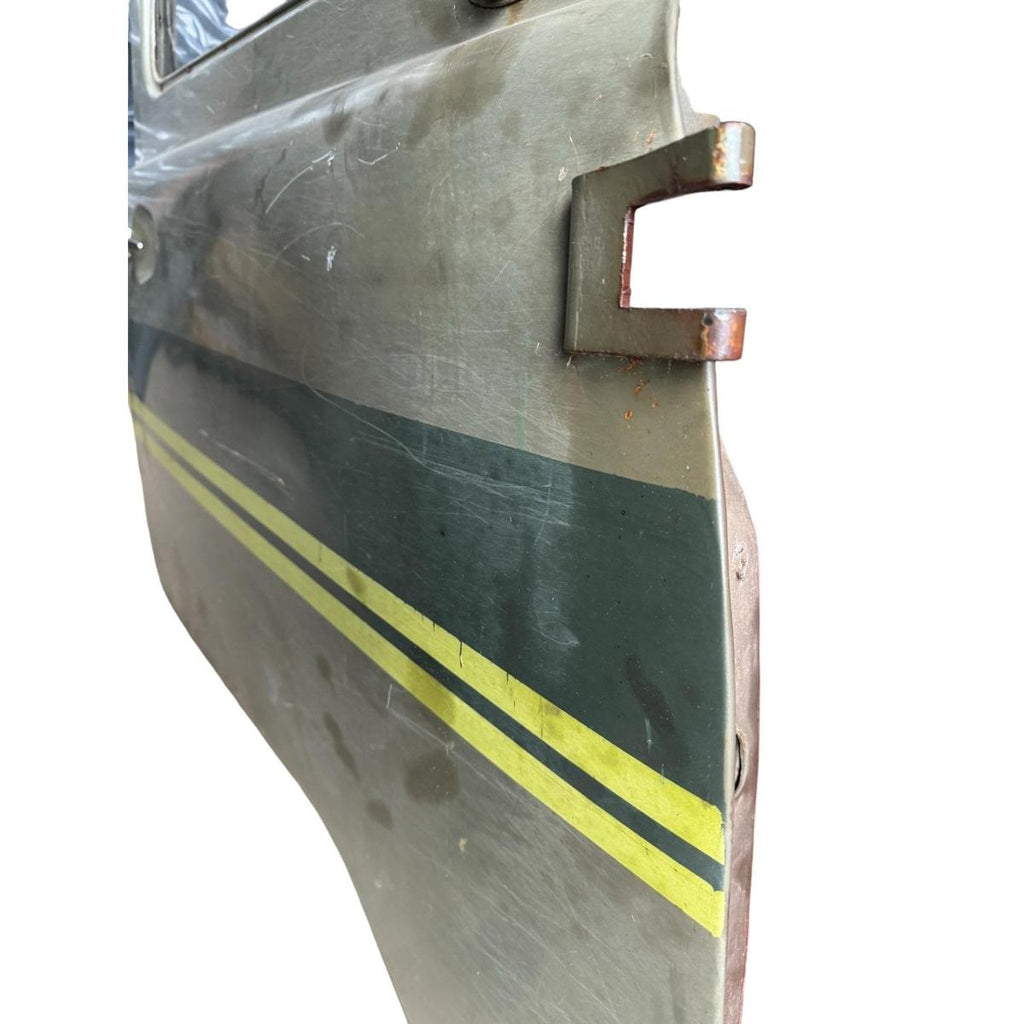 Right Door (Used) – Bukhanka (Classic & Modern) – OEM serserxx - Used & Refurbished - UAZ spare parts