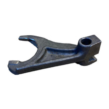 Carica l'immagine nel visualizzatore di Gallery, Shift Fork Transfer Case – Bukhanka (Classic 2.4L &amp; 2.9L, Modern 2.7L), Hunter &amp; 469 (2.4L, 2.7L, 2.9L) – OEM 390900-1803020 - Clutch and transmission - UAZ spare parts