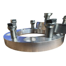 Laden Sie das Bild in den Galerie-Viewer, Wheel Spacers 20 mm Set (2) – Bukhanka, Hunter &amp; 469, Patriot – OEM 6025258989