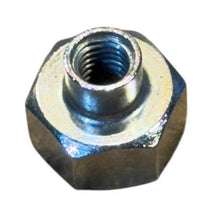 Laden Sie das Bild in den Galerie-Viewer, Windscreen Wiper Arm Bolt – Bukhanka Classic (2.4/2.9L) – OEM 37685-36
