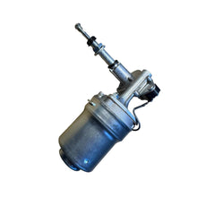 Cargar imagen en el visor de la galería, Windscreen Wiper Motor – Hunter &amp; 469 (2.7L) – OEM 469-56447 - Electrical and instruments - UAZ spare parts
