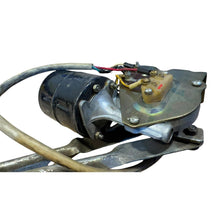 Carica l'immagine nel visualizzatore di Gallery, Windshield Wiper Motor with Trapezium – Bukhanka Classic (2.4L &amp; 2.9L) – OEM 3303-5205100 / 3962-5205100 - Used &amp; Refurbished - UAZ spare parts