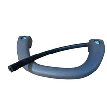 Laden Sie das Bild in den Galerie-Viewer, A - Pillar Handle Black – UAZ Patriot – OEM 316300474400800 – UAZ UAZ onderdeel – OEM 316300474400800