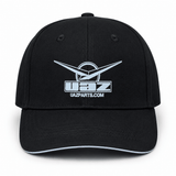 Casquette noire UAZ – Portée par ceux qui la font avancer