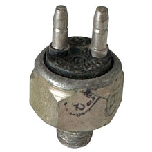 Laden Sie das Bild in den Galerie-Viewer, Brake Sensor – Bukhanka Classic (2.4L &amp; 2.9L), Hunter &amp; 469 (2.4L &amp; 2.9L) – OEM 33x – UAZPARTS.COM UAZ onderdeel – OEM 33x