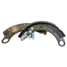 Laden Sie das Bild in den Galerie-Viewer, Brake Shoes – UAZ Patriot – OEM 316300 - 3502082 - 00 – UAZPARTS.COM UAZ onderdeel – OEM 316300 - 3502082 - 00