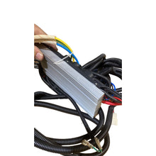 Load image into Gallery viewer, Ceiling - Mount Air Conditioning Kit 536265 – Bukhanka (Classic 2.4L &amp; 2.9L, Modern 2.7L), Hunter &amp; 469 – OEM 536265 – UAZPARTS.COM UAZ onderdeel – OEM 536265