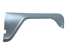 Carregar imagem no visualizador da Galeria, Front Fender Right (Steel) - Hunter &amp; 469 - 469 - 8403013 – UAZPARTS.COM UAZ PART – OEM 469-8403013-right