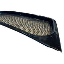 Laden Sie das Bild in den Galerie-Viewer, Grill – Bukhanka (Classic &amp; Modern) – OEM 0451 - 50 - 8401110 - 95 – UAZPARTS.COM UAZ onderdeel – OEM 0451 - 50 8401110 95