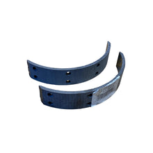 Laden Sie das Bild in den Galerie-Viewer, Handbrake Lining Set (2 pcs) – Bukhanka (Classic + Modern), Hunter &amp; 469 – OEM 42000.3741 - 00 - 3507010 - 20 – UAZPARTS.COM UAZ onderdeel – OEM 42000.3741 - 00 - 3507010 - 20