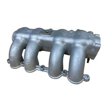 Laden Sie das Bild in den Galerie-Viewer, Intake Manifold – UAZ Patriot – OEM 40904 - 1008118 – UAZPARTS.COM UAZ onderdeel – OEM 40904 - 1008118