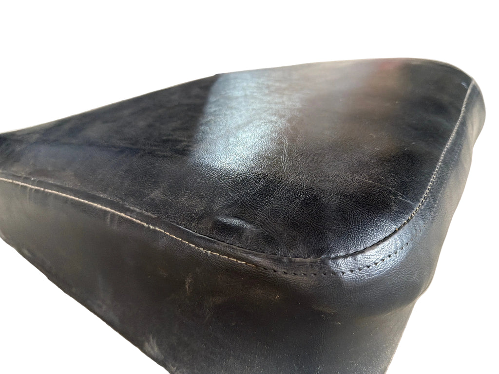 Classic Front Seat - Bukhanka Classic (2.4L & 2.9L) - OEM 451-6800010 USED - - UAZ spare parts