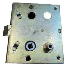 Načíst obrázek do prohlížeče Galerie, Left Door Lock – Hunter &amp; 469 (2.4L &amp; 2.9L) / Bukhanka Classic (2.4L &amp; 2.9L) – OEM 469 - 46846 - L – UAZPARTS.COM UAZ onderdeel – OEM 469 - 46846 - L