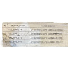 Заредете изображението в галерията, Oil Pan Gasket Volga Engine – Bukhanka Classic (2.4L &amp; 2.9L) &amp; Hunter &amp; 469 (2.4L &amp; 2.9L) – OEM 417 - 1009070 / 4216 - 1009075 – UAZPARTS.COM UAZ onderdeel – OEM 417 - 1009070 / 4216 - 1009075 - kurk