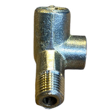 Laden Sie das Bild in den Galerie-Viewer, Oil Pressure Sensor Fitting – Bukhanka Modern (2.7L), Hunter &amp; 469 (2.7L), Patriot, Profi – OEM 42000.0053 - 00 - 3829420 - 02 – UAZPARTS.COM UAZ onderdeel – OEM 42000.0053 - 00 - 3829420 - 02