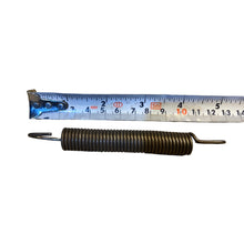 Load image into Gallery viewer, Pedal Spring 75 mm – Bukhanka Classic (2.4L &amp; 2.9L), Hunter &amp; 469 – OEM 11 - 7647 – UAZPARTS.COM UAZ onderdeel – OEM 11 - 7647 - 75 mm
