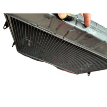 Laden Sie das Bild in den Galerie-Viewer, Radiator (Used, Refurbished, Pressure Tested) – Bukhanka (Classic &amp; Modern), Hunter &amp; 469 – OEM 316080 - 1301010 - 03 – UAZPARTS.COM UAZ onderdeel – OEM 316080 - 1301010 - 03 USED I