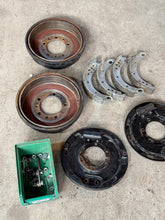Ladda upp bild till gallerivisning, Rear Drum Brake Set USED - Hunter &amp; 469, Bukhanka - 220600350201003 – UAZPARTS.COM UAZ PART – OEM 5873487438348734