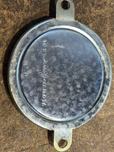 Laden Sie das Bild in den Galerie-Viewer, Round Red Reflector 3151.3716 - 002 - GAZ Series - Ref 3151.3716 - 002 – UAZPARTS.COM UAZ PART – OEM 3151.3716-002