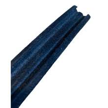 Заредете изображението в галерията, Rubber Window Frame Front Door – Bukhanka (Classic &amp; Modern) – OEM 451 - 6103254 / 451 - 6103422 – UAZPARTS.COM UAZ onderdeel – OEM 451 - 6103254 / 451 - 6103422