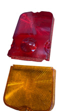 Cargar imagen en el visor de la galería, Taillight Cap – Bukhanka (Classic &amp; Modern) &amp; Hunter &amp; 469 (All Engines) – OEM 371600RU - Lights - UAZ spare parts