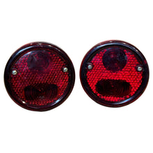 Laden Sie das Bild in den Galerie-Viewer, Taillight Set with Underlighting (2 pcs) – GAZ – OEM 451 - 34612377 – UAZPARTS.COM UAZ onderdeel – OEM 451 - 34612377 - onder verlichting