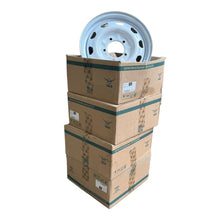 Laden Sie das Bild in den Galerie-Viewer, White Wheels 16 Inch Set – Bukhanka Classic &amp; Modern (2.4L, 2.9L, 2.7L) – OEM 316220 - 3101015 - 07 - wit – UAZPARTS.COM UAZ PART – OEM 316220 - 3101015 - 07 - wit