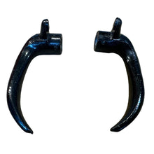 Заредете изображението в галерията, Window Latch Set (Left &amp; Right) – Bukhanka (Classic &amp; Modern) &amp; Hunter/469 – OEM 30 - 6103102/03 – UAZPARTS.COM UAZ onderdeel – OEM 30 - 6103102/03
