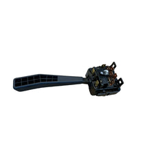 Заредете изображението в галерията, Windscreen Wiper Handle – Bukhanka Modern (2.7L) – OEM 702 - 3709 – UAZPARTS.COM UAZ onderdeel – OEM 702 - 3709
